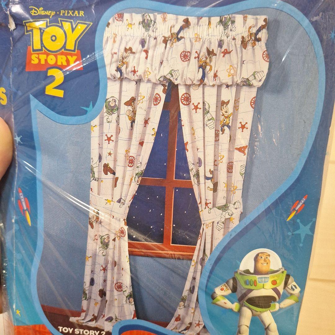 新品　海外　トイストーリー　カーテン　ディズニー
