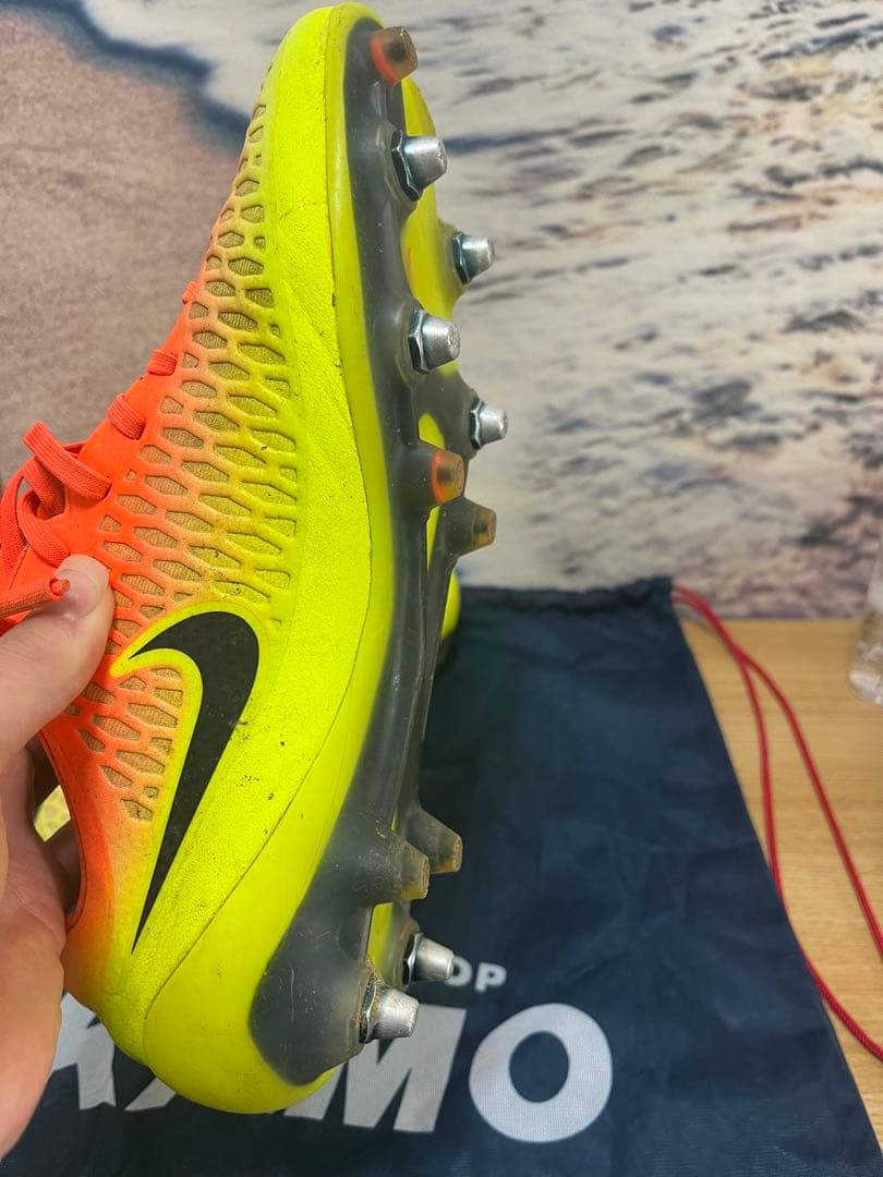 【NIKE マジスタ ACC SG（天然芝用） サッカースパイク 27cm】