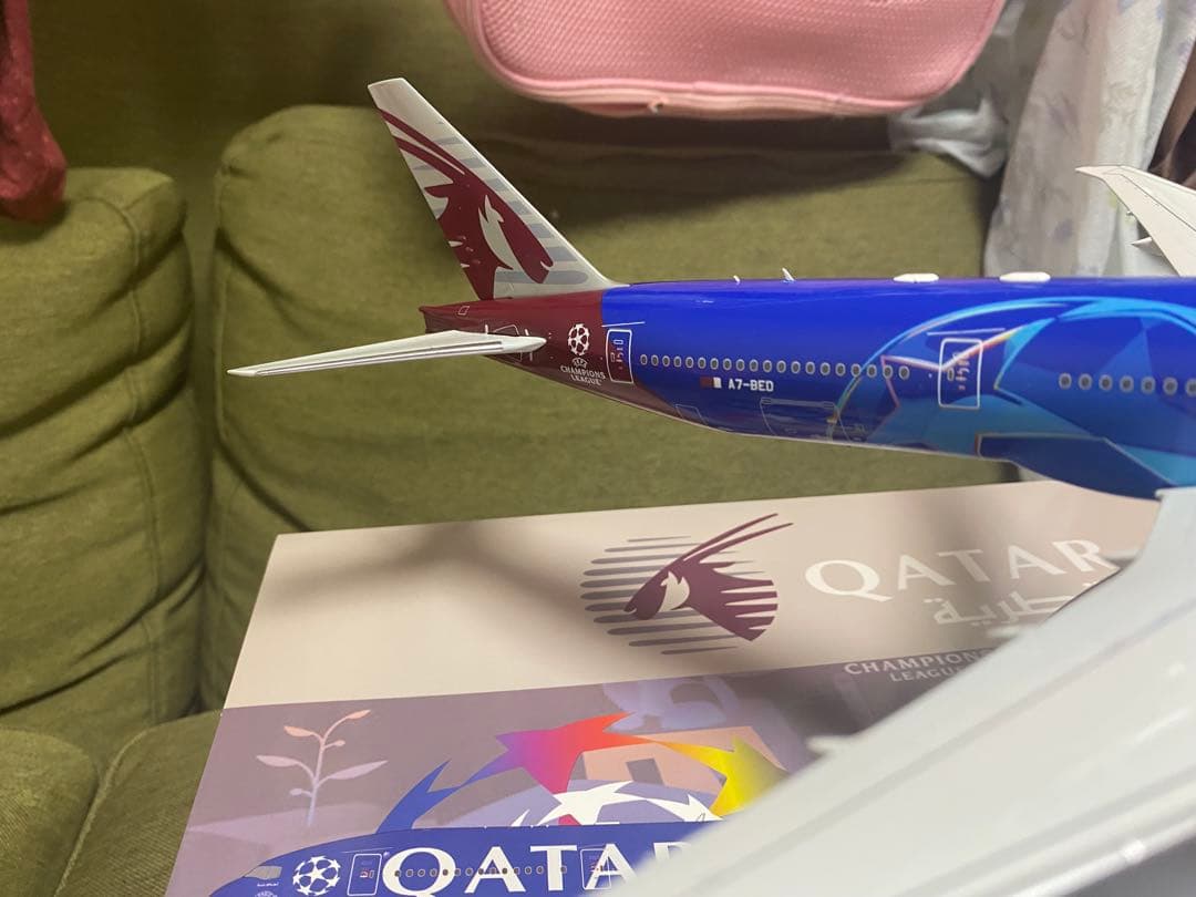 航空機・ヘリコプター QatarBoeing777-300E Champions League