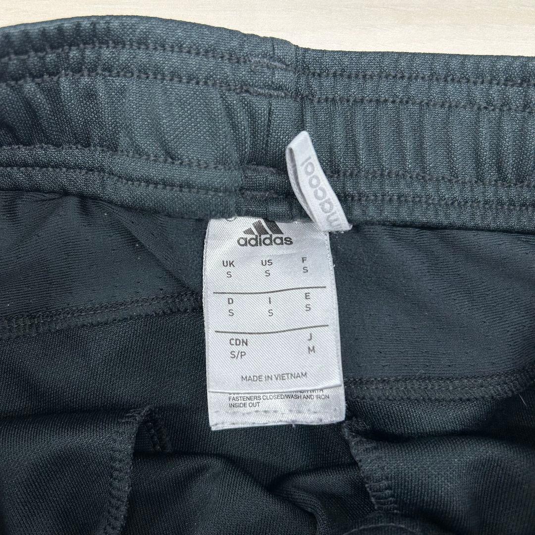 adidas 黒 ジャージパンツ