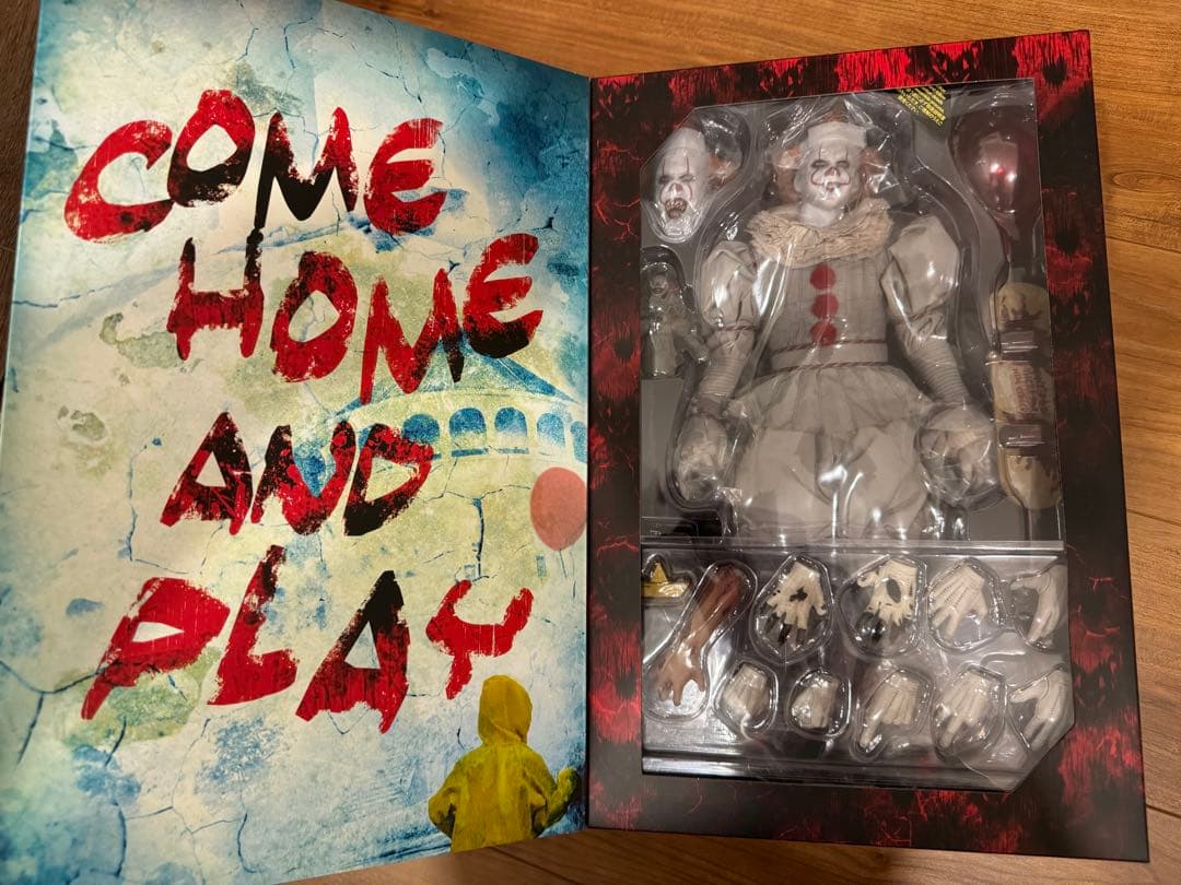 Hot toys ホットトイズ イット ペニーワイズ