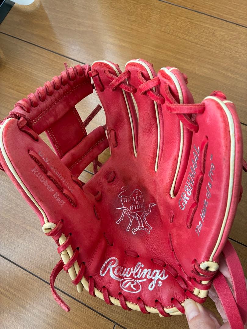 Rawlings 軟式グローブ レッド　右投げ用のオールラウンド　大人サイズ