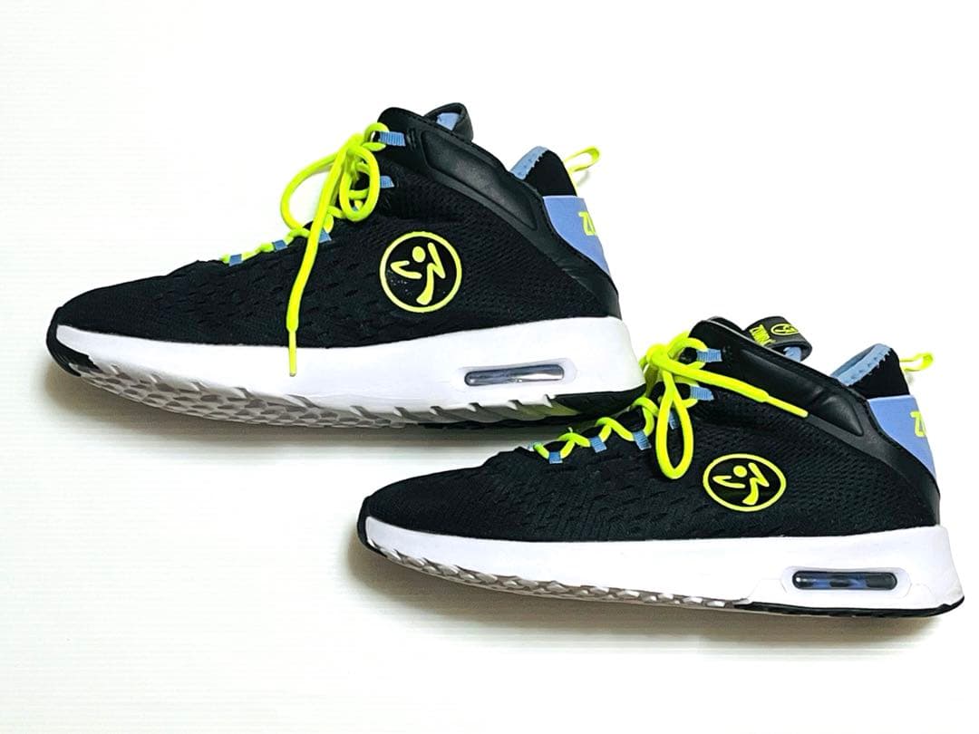 【美品】ZUMBA AIR FUNK レディーススニーカー　本日打ち切り価格