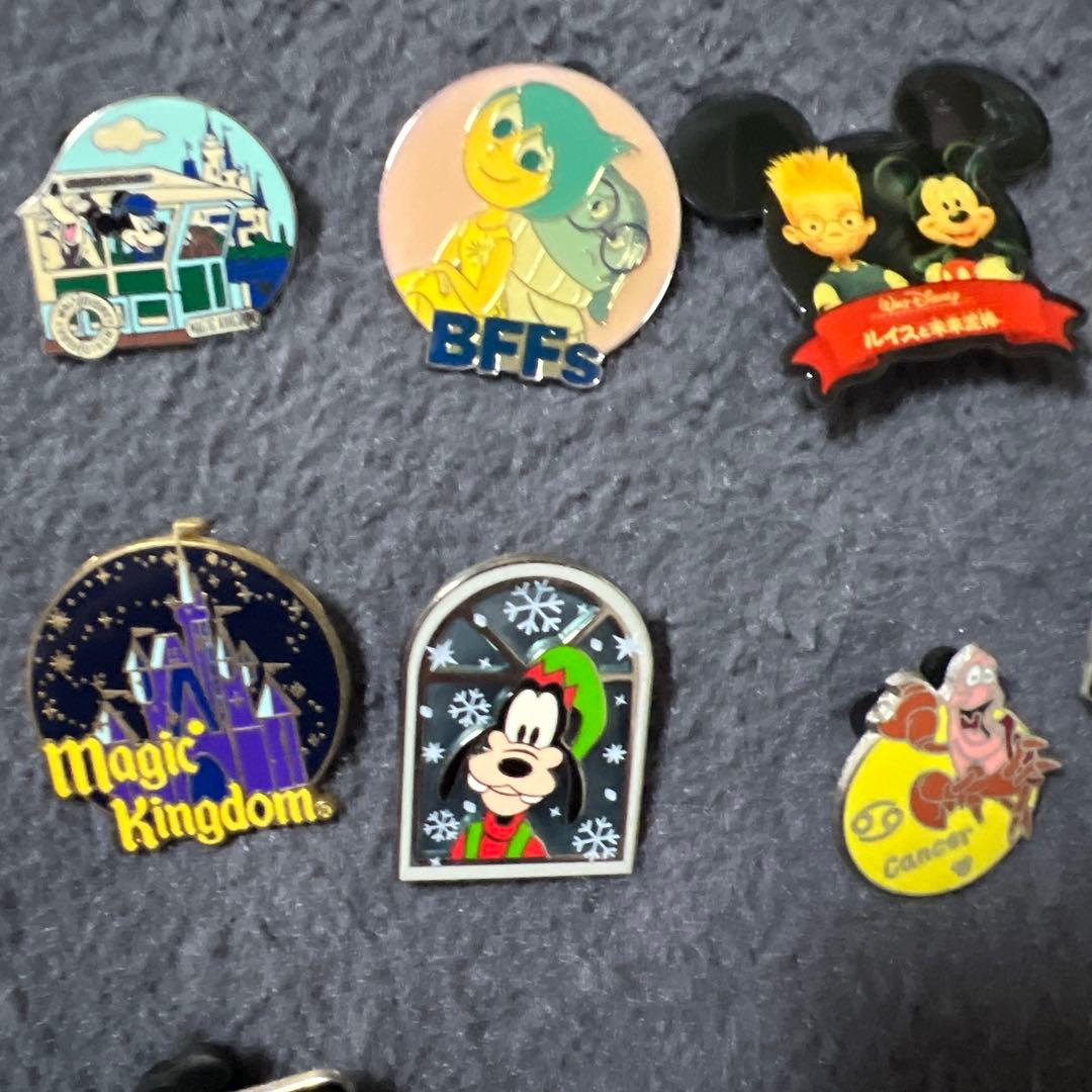ディズニー　ピンバッジ　22点セット