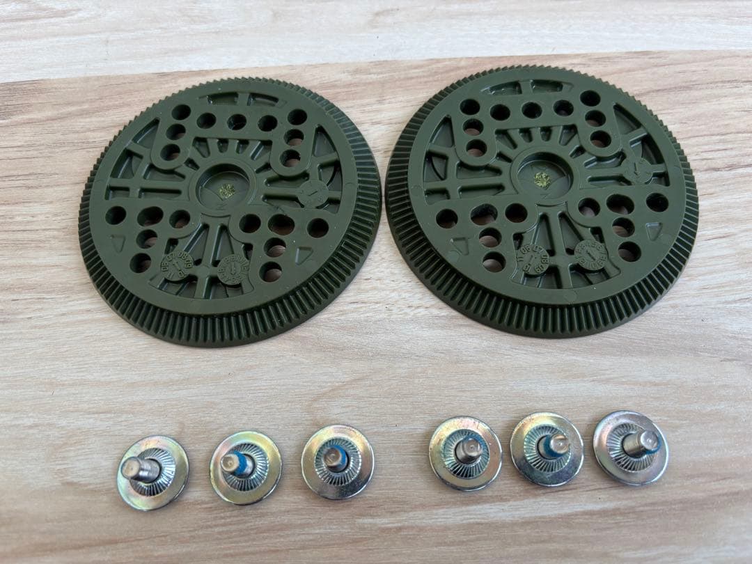 【超美品1回のみ使用】Burton Doom バインディング M カモフラ　迷彩