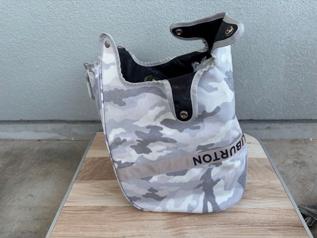 【超美品1回のみ使用】Burton Doom バインディング M カモフラ　迷彩