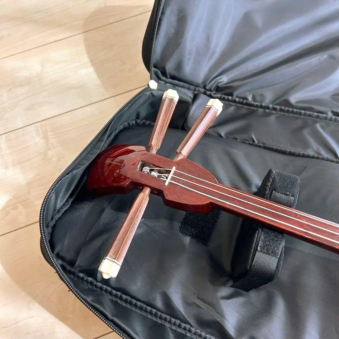 【美品】三線 沖縄 人工皮張り ケース付き 和楽器 民謡楽器 沖縄三線 沖縄民謡