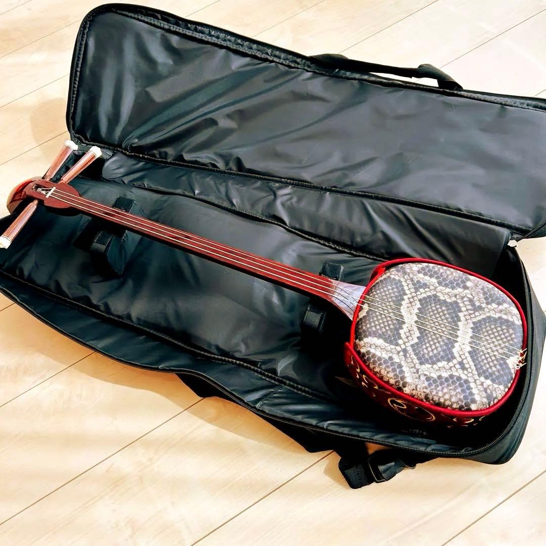 【美品】三線 沖縄 人工皮張り ケース付き 和楽器 民謡楽器 沖縄三線 沖縄民謡