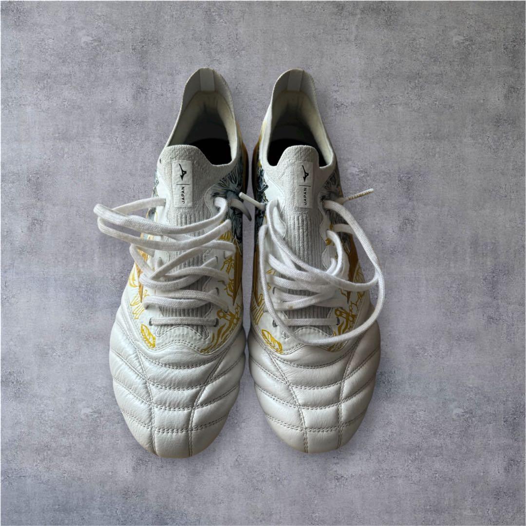 Mizuno サッカーシューズ・スパイク ホワイト/ゴールド