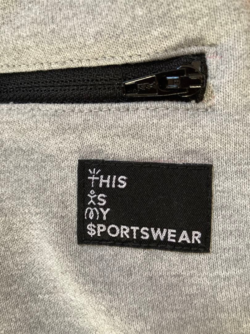 This is my sportswear ランニングスエットパンツ V3