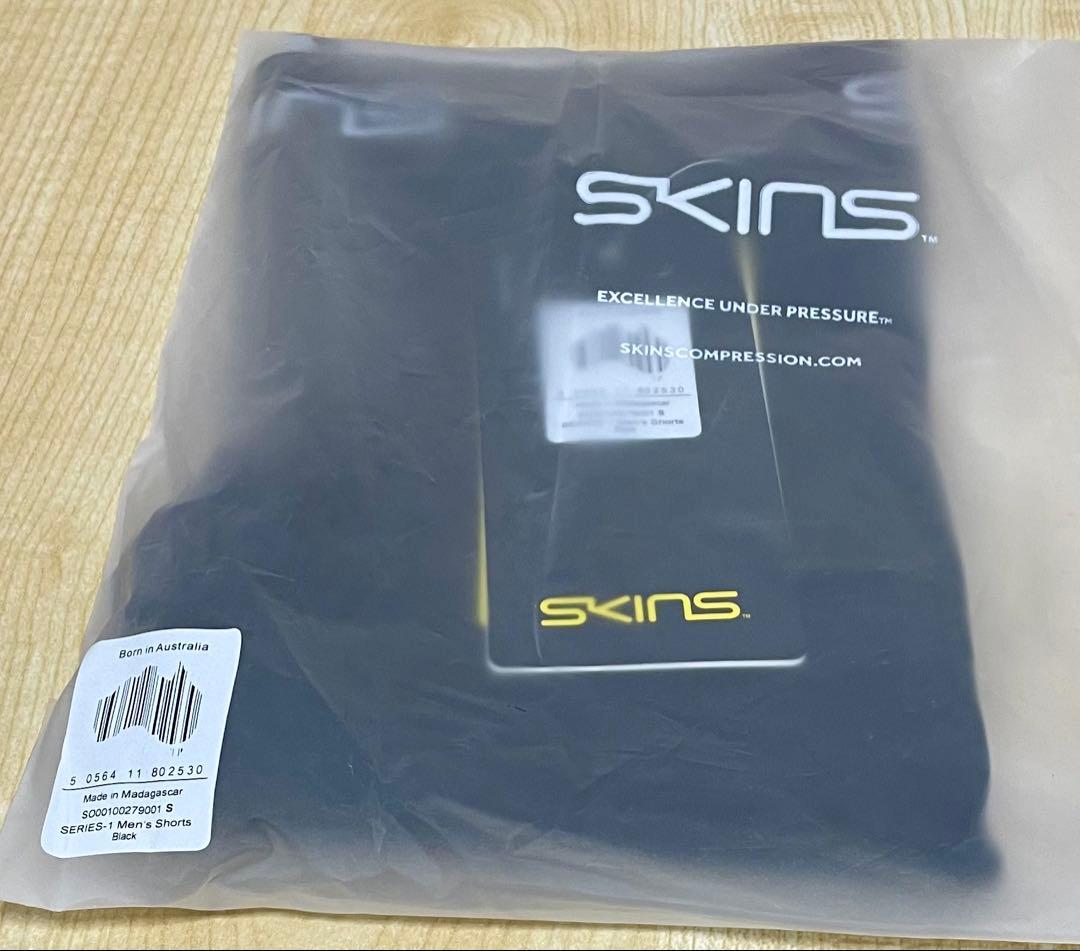 Skins Series 1. Shorts 新品　メンズ　S