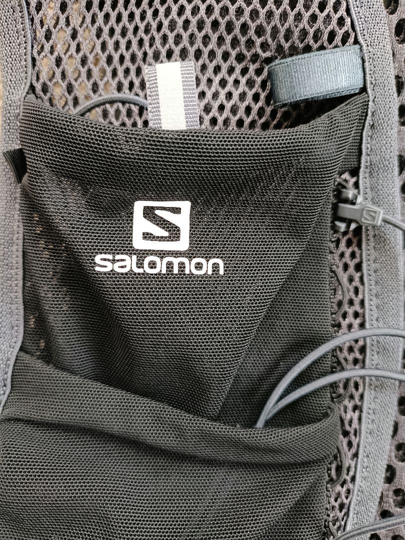 salomon ACTIVE SKIN 8 ブラック XS バックパック