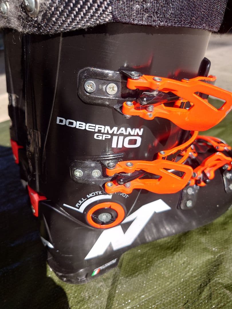 Nordica Dobermann GP 110 スキー用ブーツ