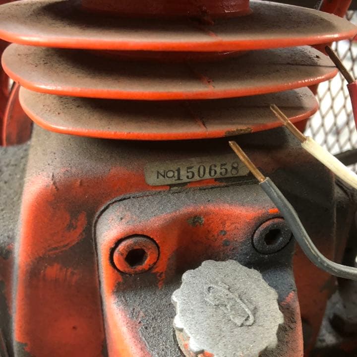 コンプレッサー 200V