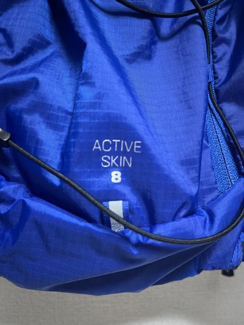 未使用 サロモン SALOMON ACTIVE SKIN 8 ランニングベスト