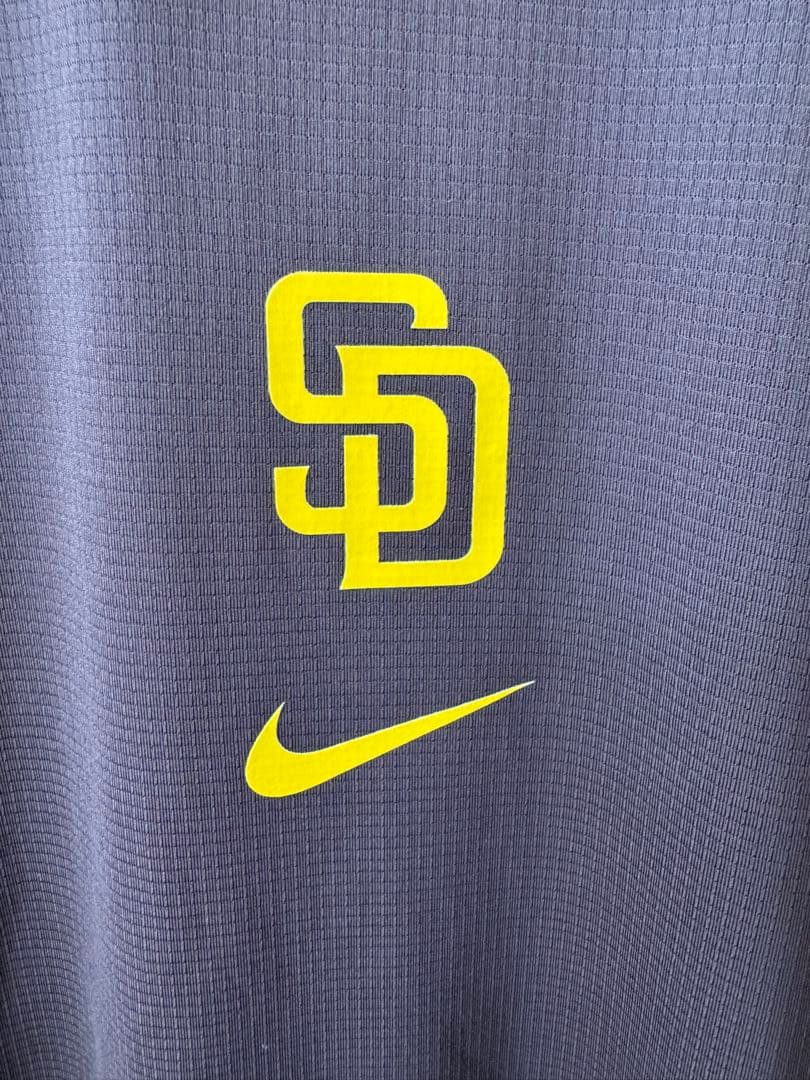 サンディエゴ・パドレス　オーセンティック　ナイキ　NIKE 半袖tシャツ