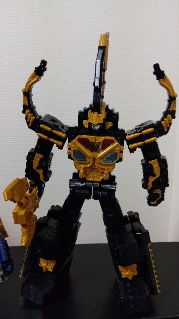 ル*ソ様 ミニプラ　キングオージャ　タランチュラナイト　キングコーカサスカブト