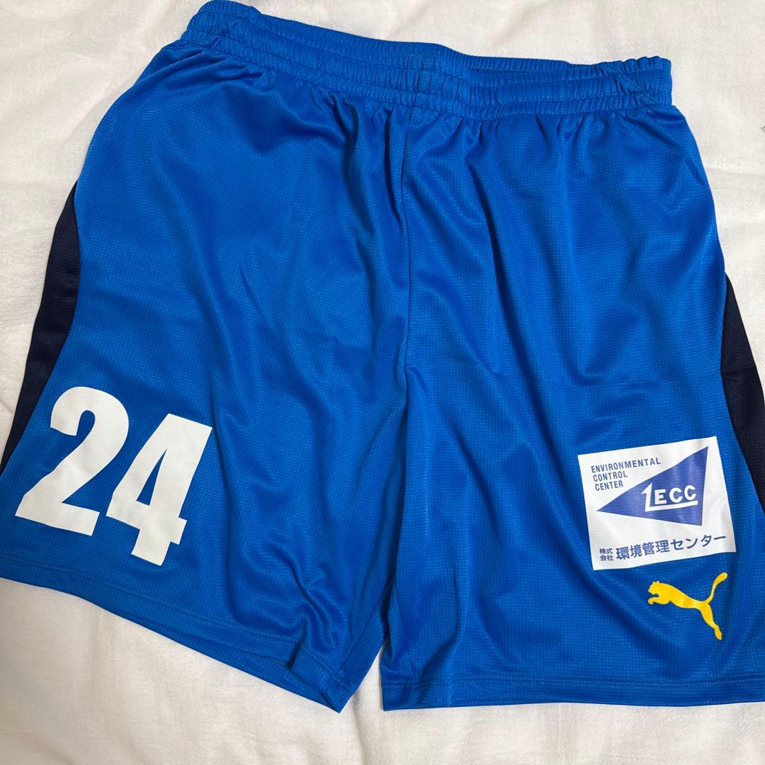 上下セットありPUMA サッカーウェア 青 24番 Lサイズ