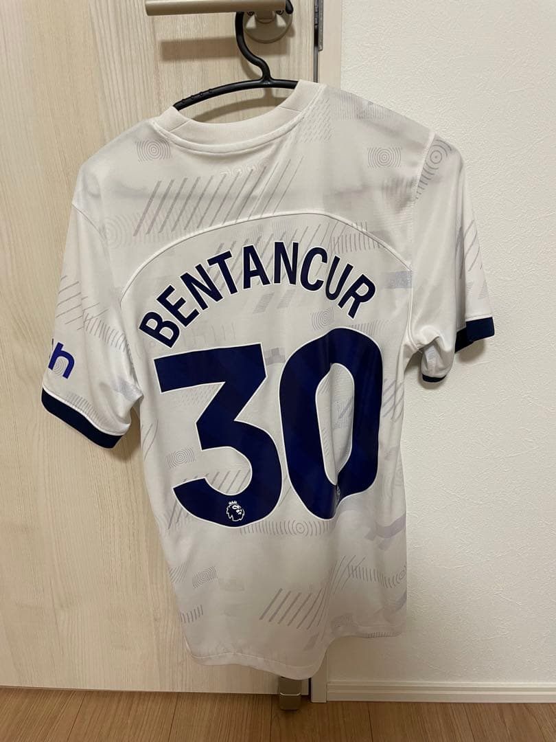 トッテナム・ホットスパー BENTANCUR 30 シャツ　23/24