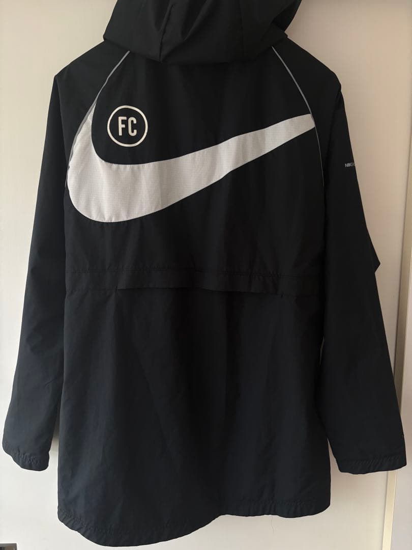 NIKEF.C. ピステ・ウィンドブレーカー ブラック　XL