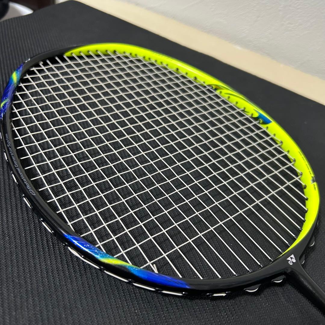 【廃盤品】YONEX アストロクス77 ASTROX77 バドミントンラケット