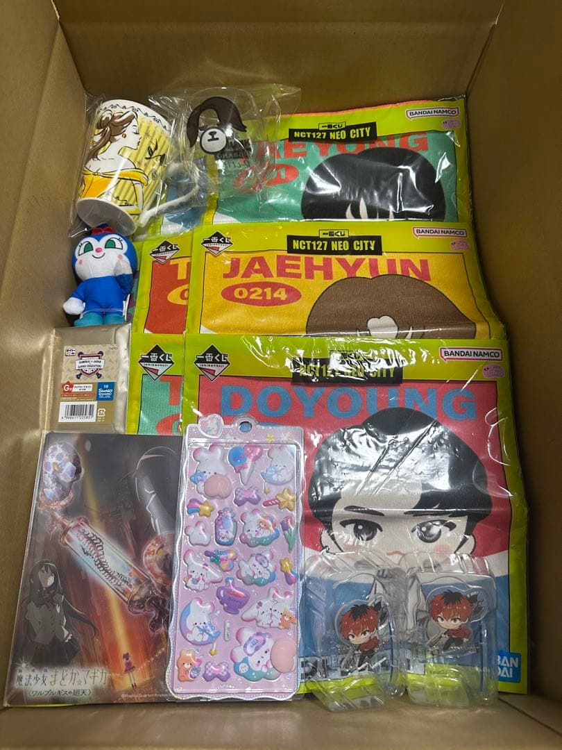 アニメグッズノンジャンルまとめ売りセット 200点〜