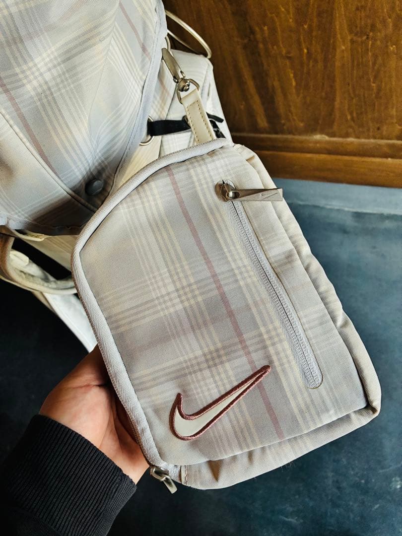 超美品　Nike レディース ゴルフクラブセット ベージュチェック
