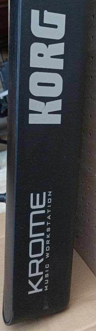 KORG　KROME61鍵盤シンセサイザー
