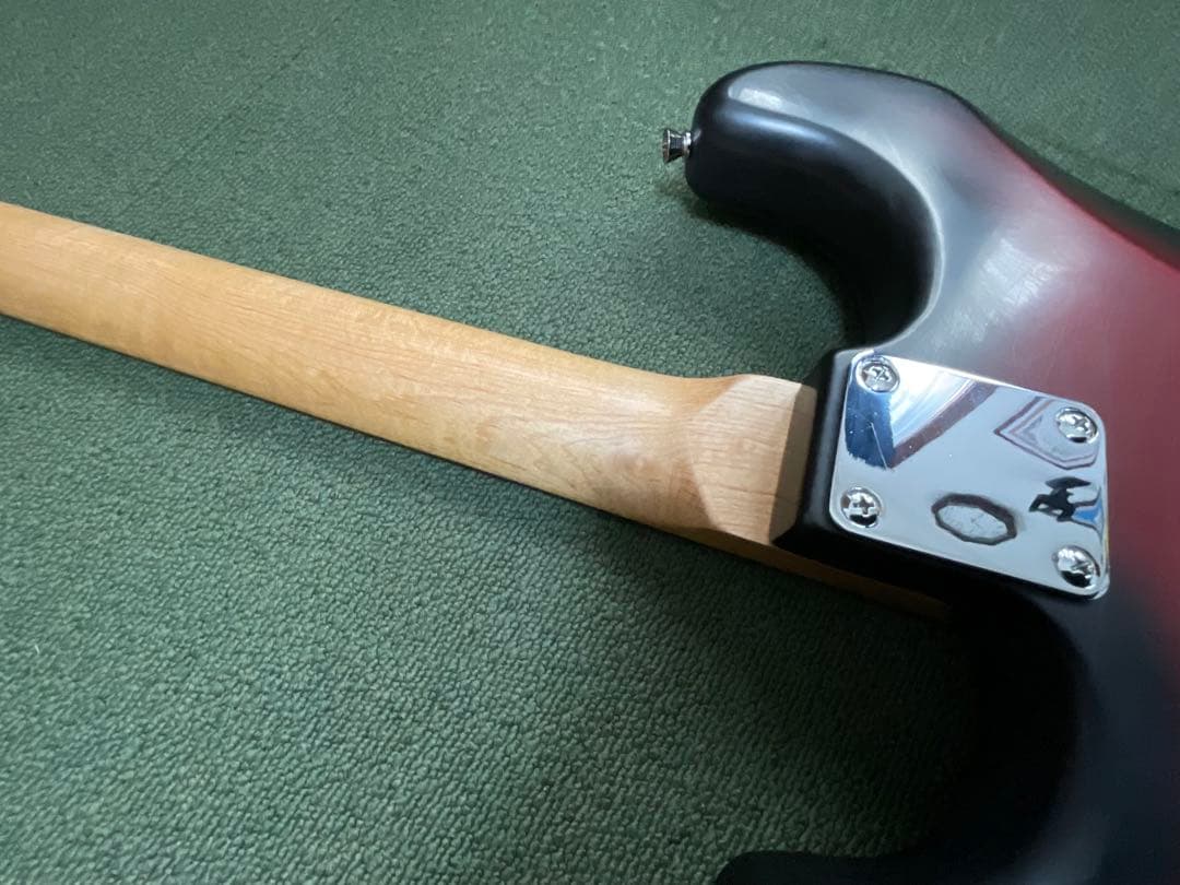 ストラト　タイプ　艶消しボディ