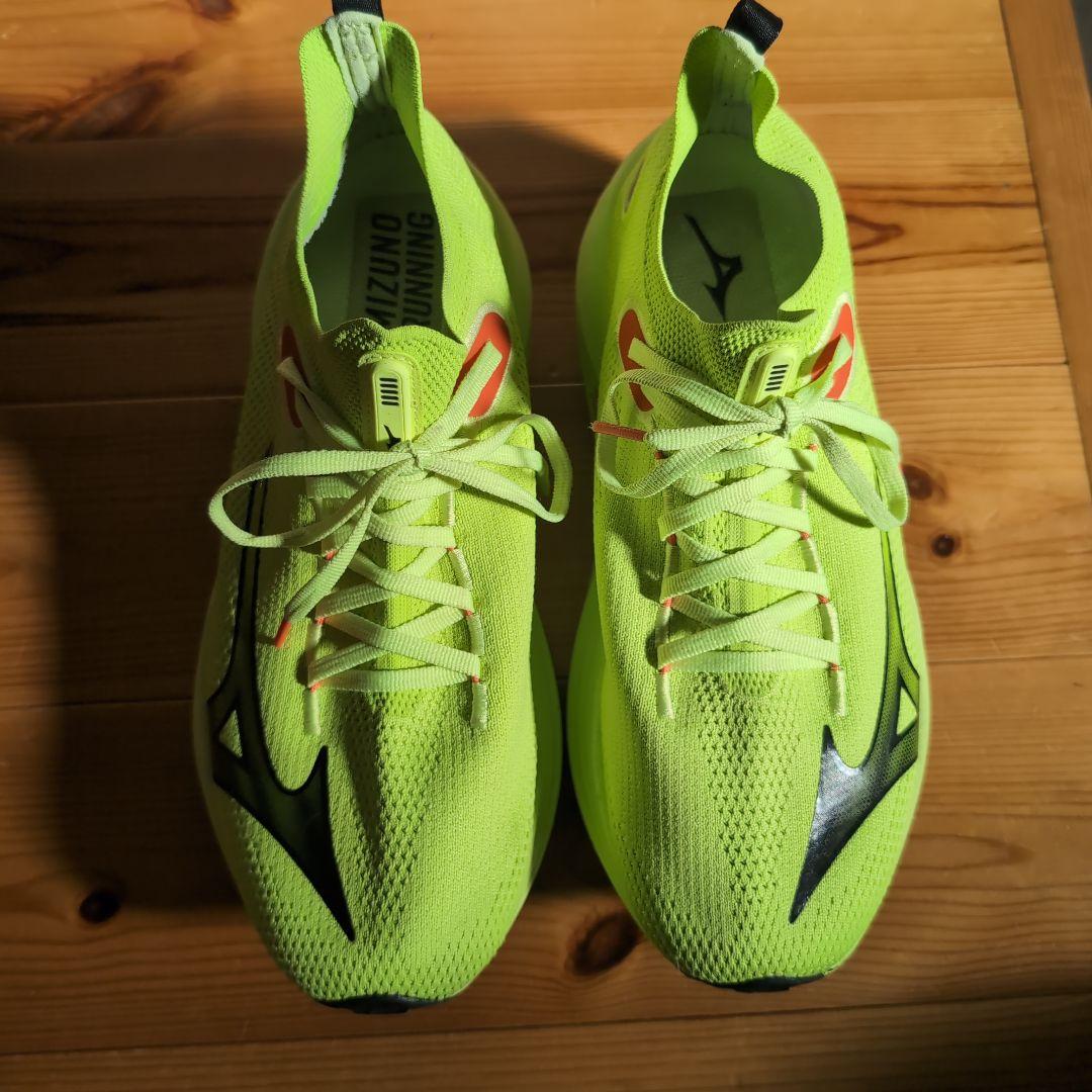 Mizuno NEO VISTAネオビスタ　 ランニングシューズ ネオンイエロー