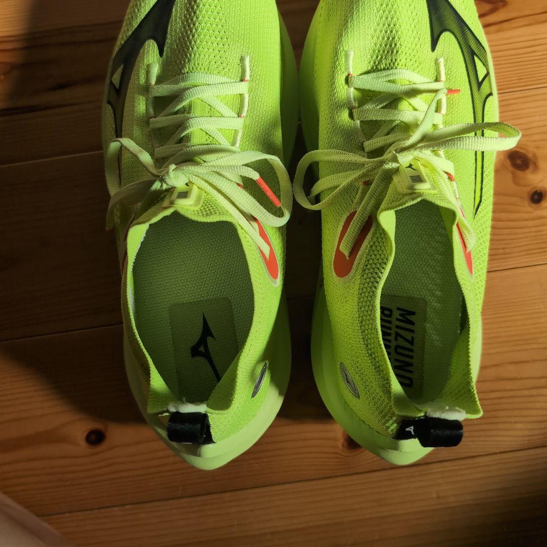 Mizuno NEO VISTAネオビスタ　 ランニングシューズ ネオンイエロー
