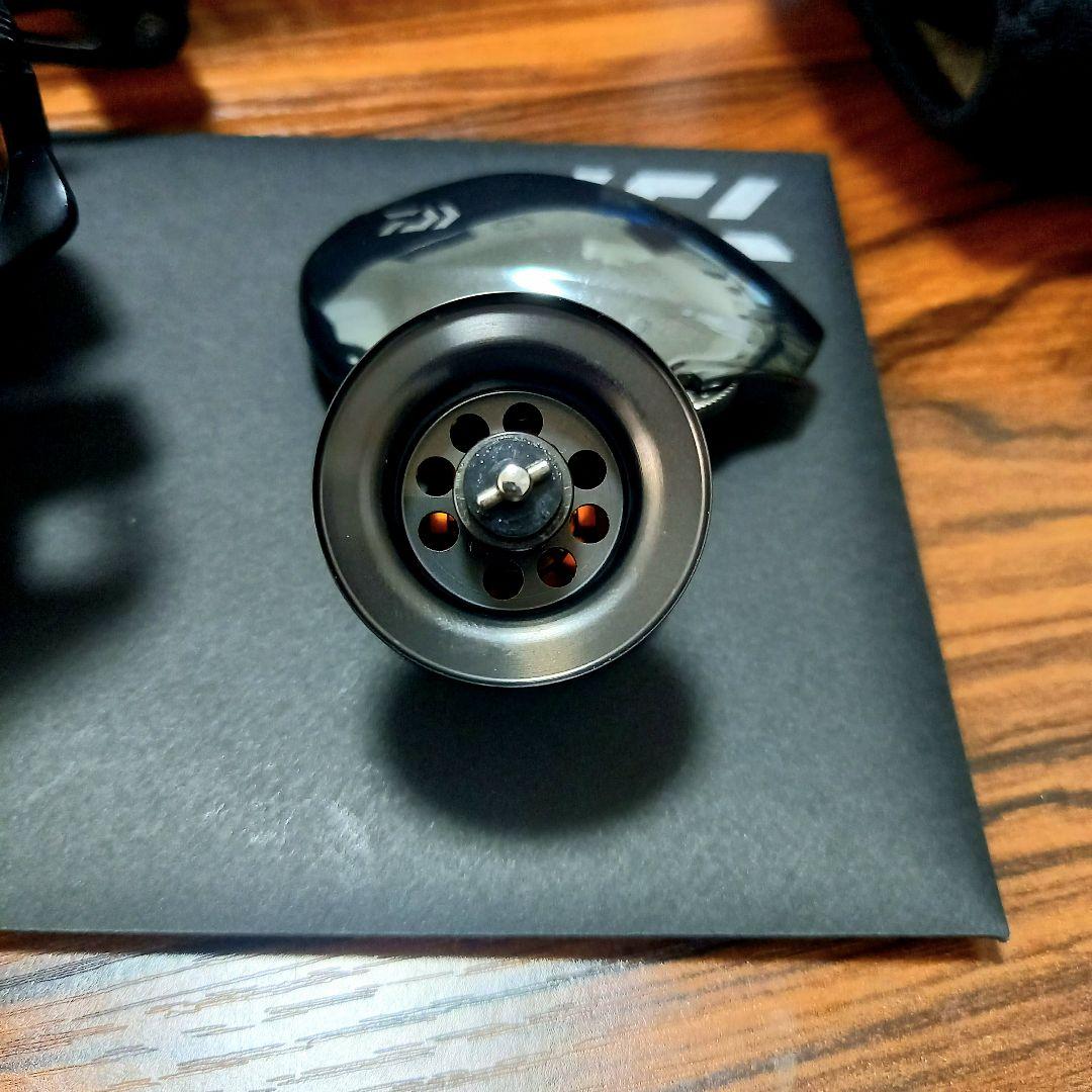 ダイワ、24スティーズ SV TW 100XHL、24STEEZ、左巻き【中古】