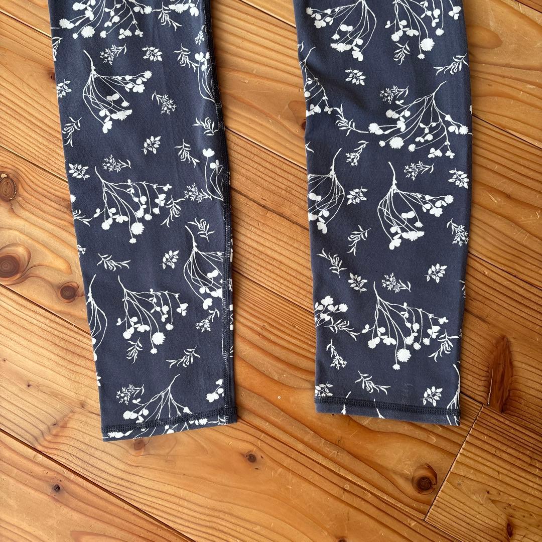 emmi yogaスポーツブラ＆レギンスセット
