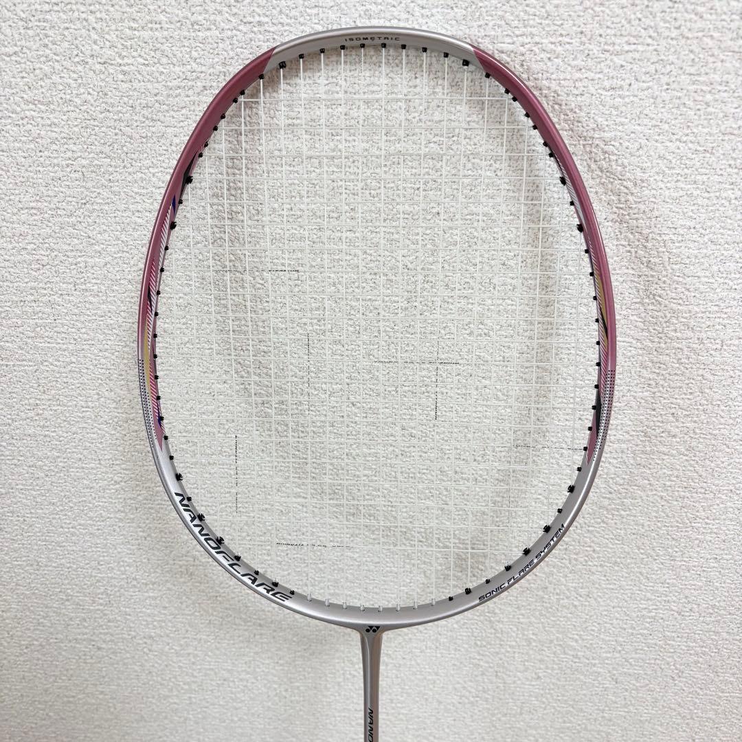 【美品】YONEX NANOFLARE 600　バドミントン　ラケット