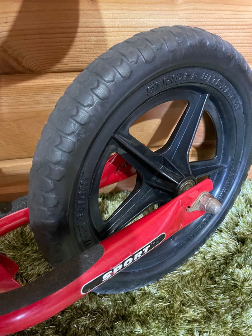 ストライダー　スポーツ　日本正規品　キックバイク