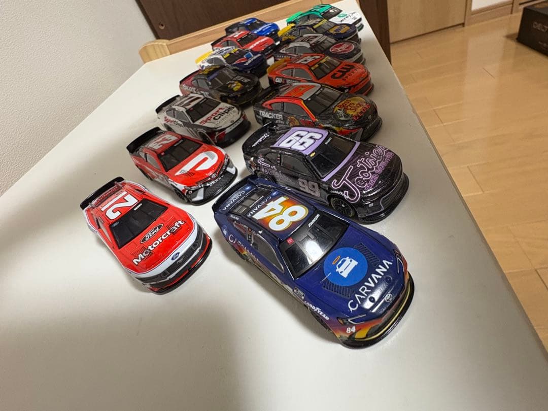 NASCAR ライオネルレーシング 1/64 14台セット