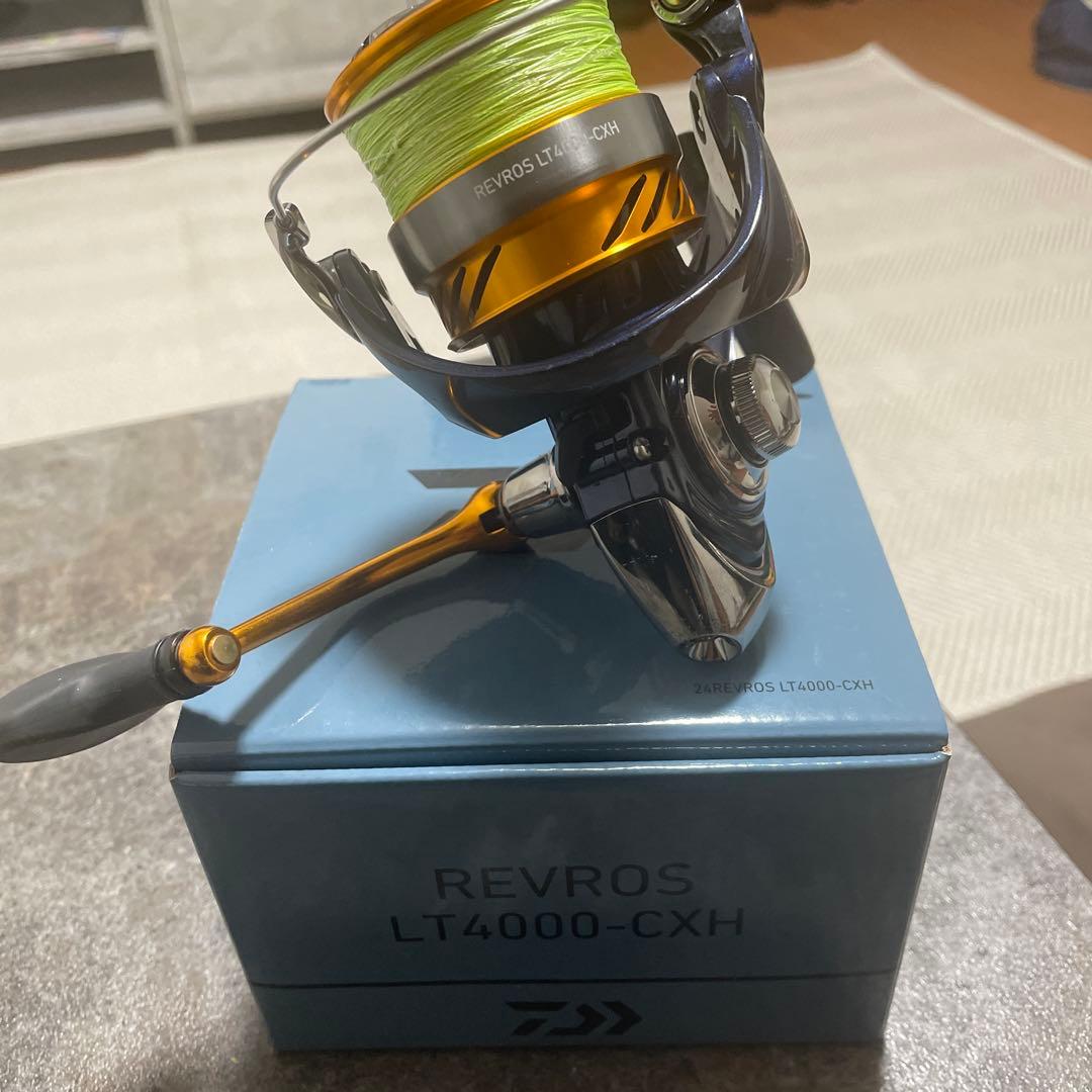 Daiwa 24レブロス　LT4000-CXH PEライン付