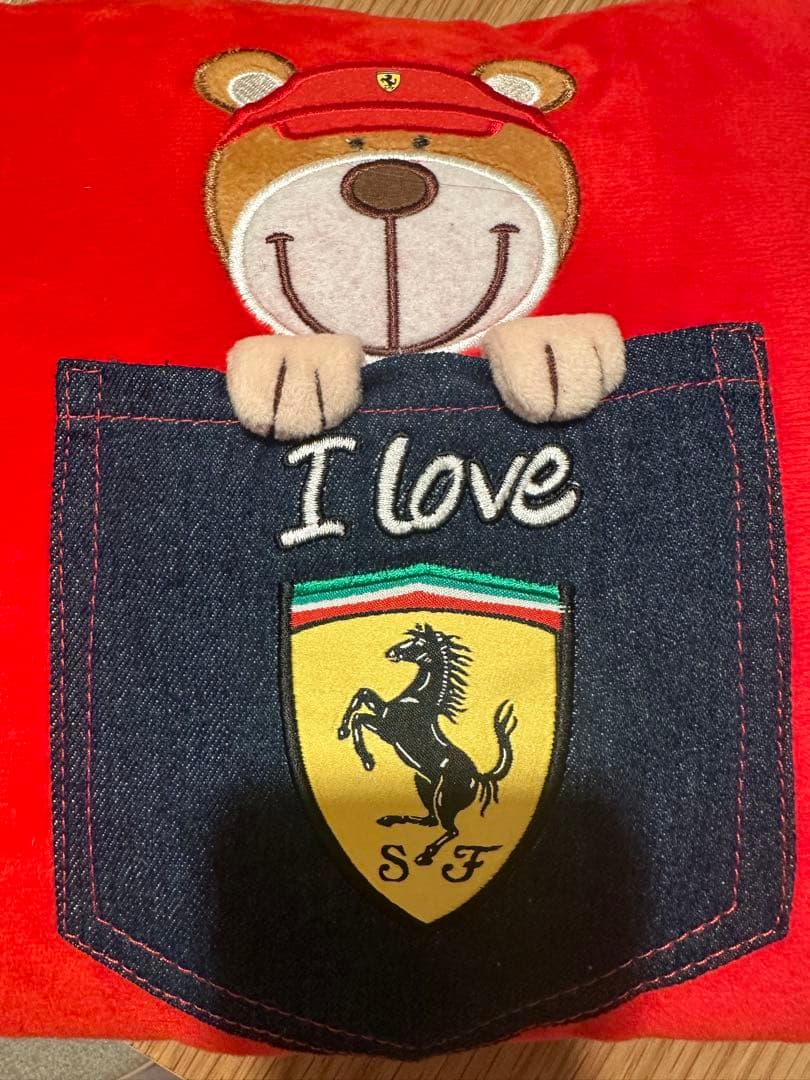 メー フェラーリクッション＆キャップ