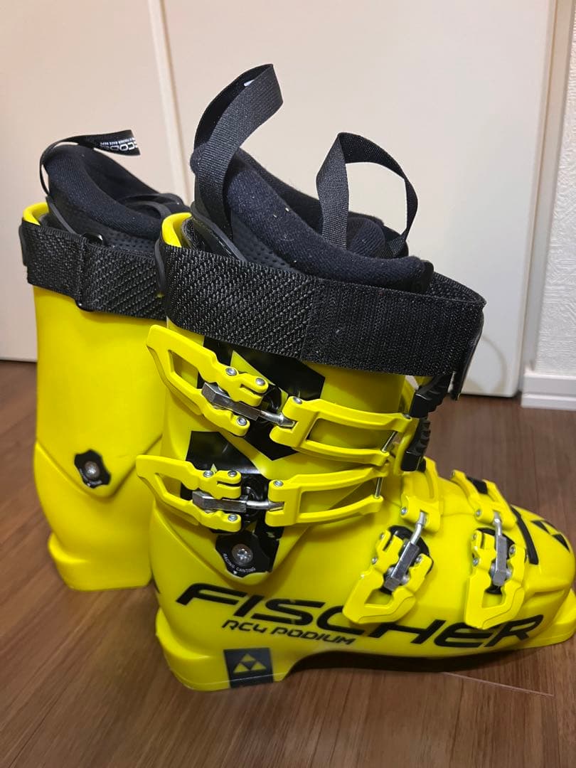 【値下げ！】Fischer RC4 Podium スキーブーツ 90サイズ