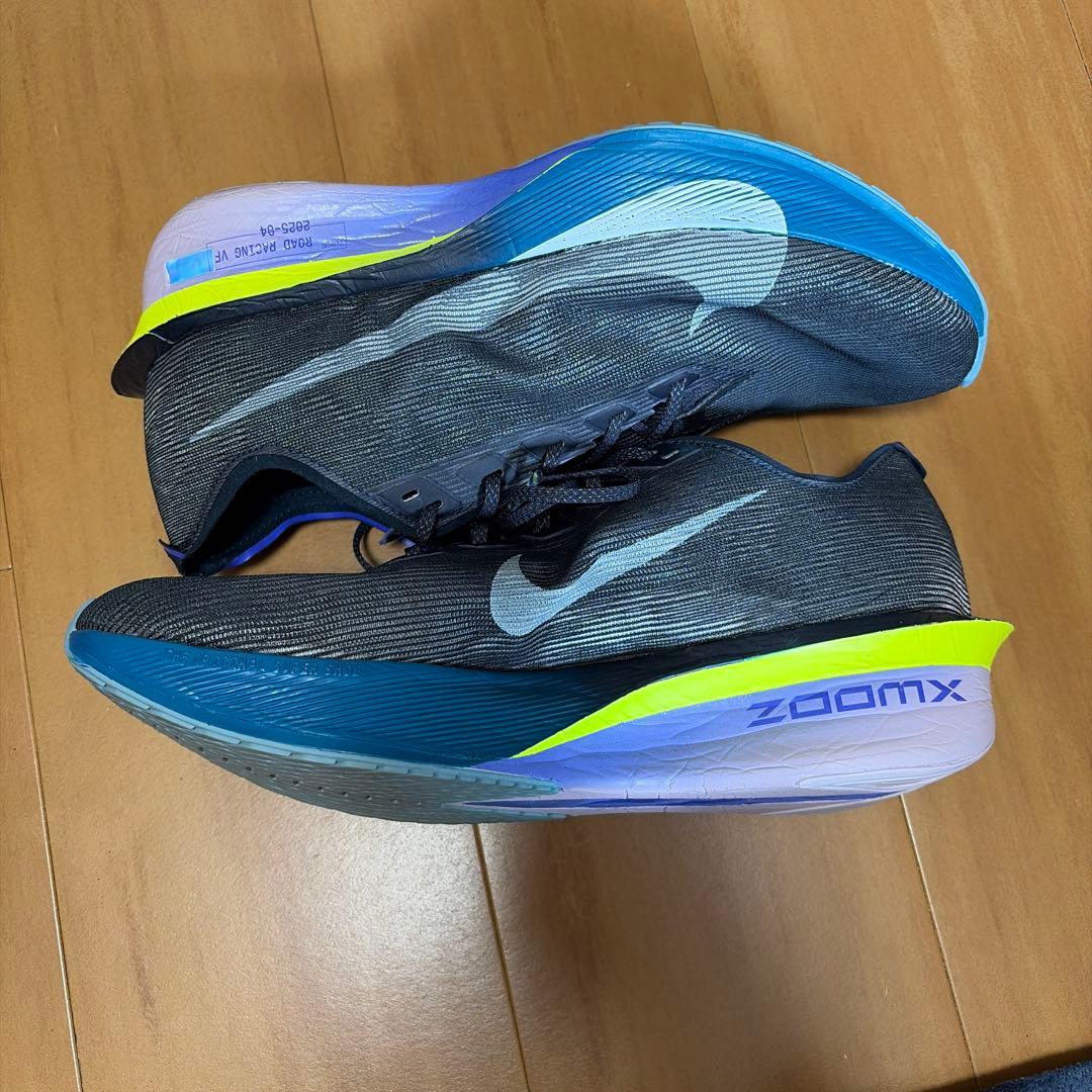 NIKE ヴェイパーフライ4 28.0