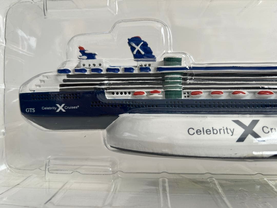 Celebrity Millennium Official 船模型 約25cm