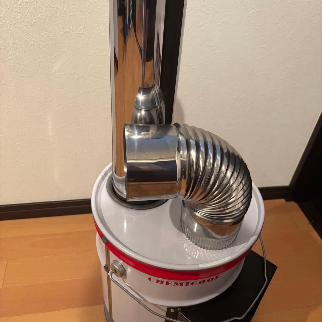 薪ストーブ 煙突付きストーブ ペール缶使用