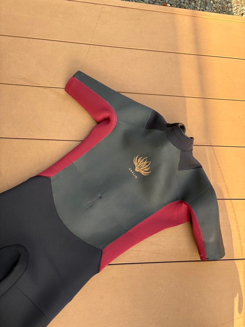 ADELIO wetsuit,chippa wilsonモデル、シーガル