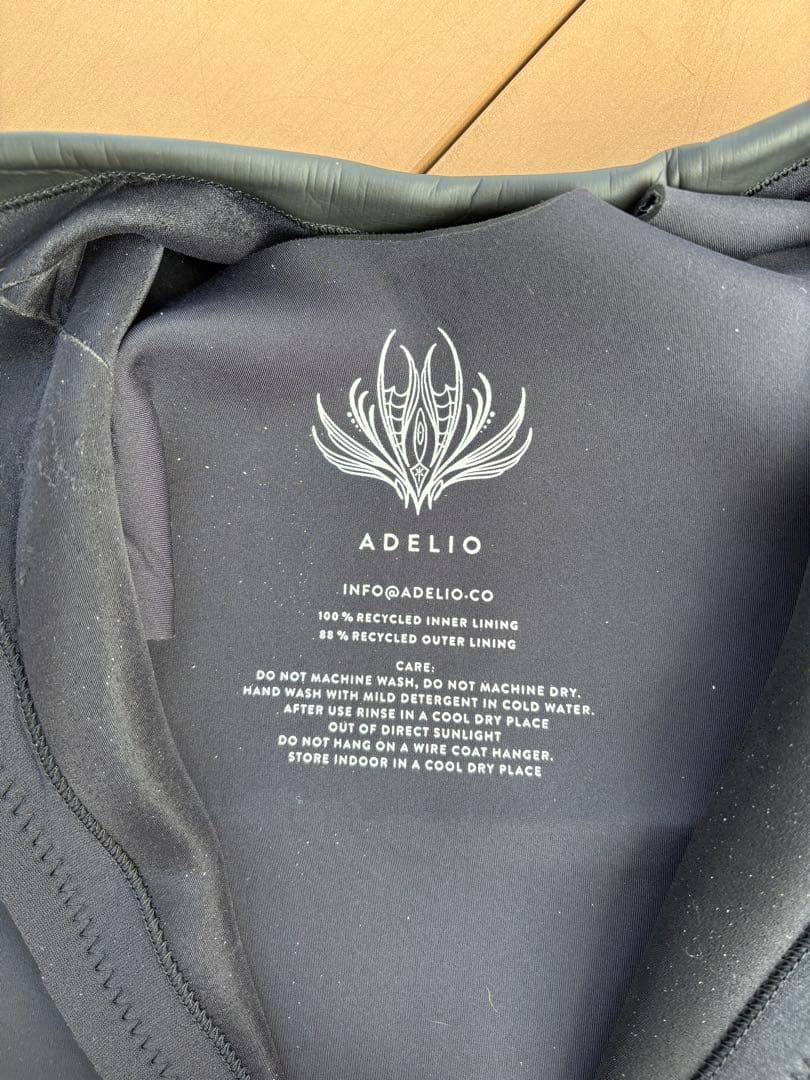 ADELIO wetsuit,chippa wilsonモデル、シーガル
