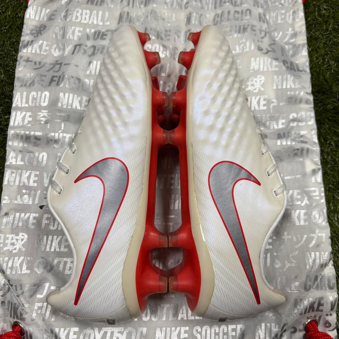 NIKE Magista Opus Ⅱ FG 26.5cm