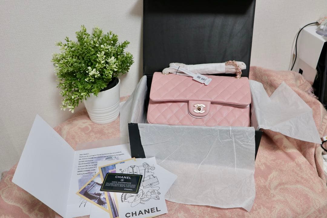 再出品　CHANEL シャネル ピンク キルティング ショルダーバッグ