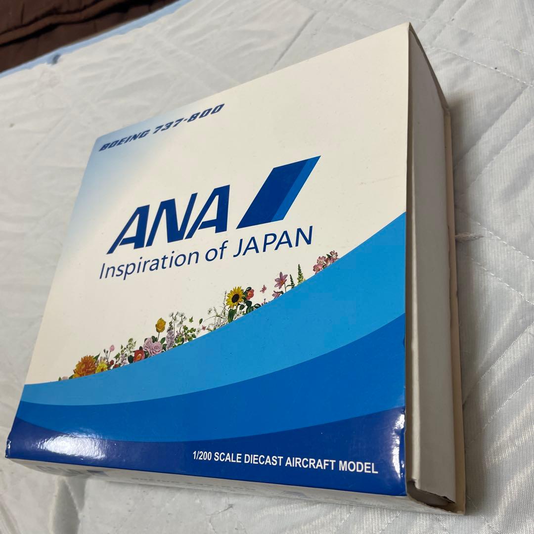 希少ANA Boeing 737-800 フラワージェット1/200