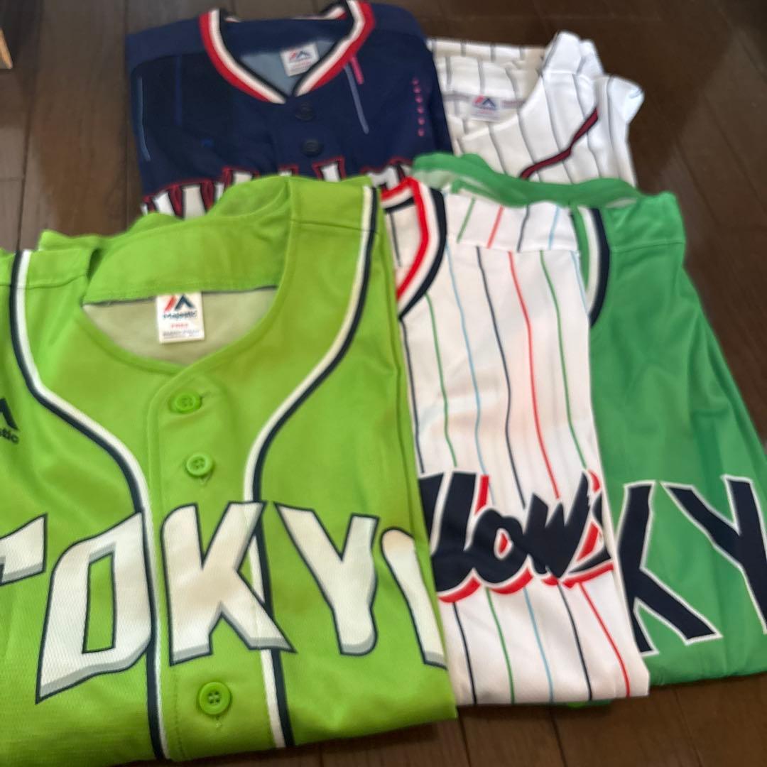 ヤクルトスワローズ グッズまとめ売り 大　つば九郎 ユニフォーム 非売品あり