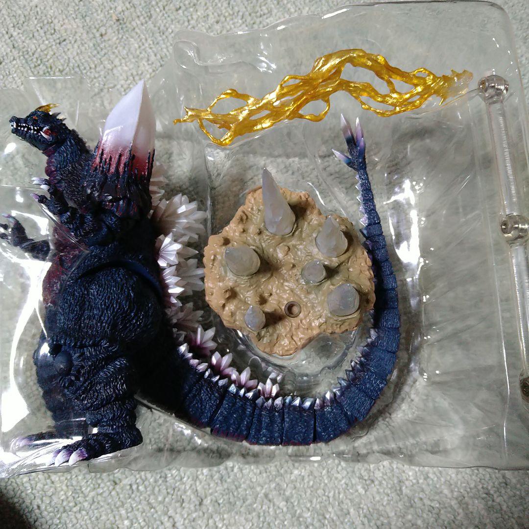 S.H.MonstersArts スペースゴジラ