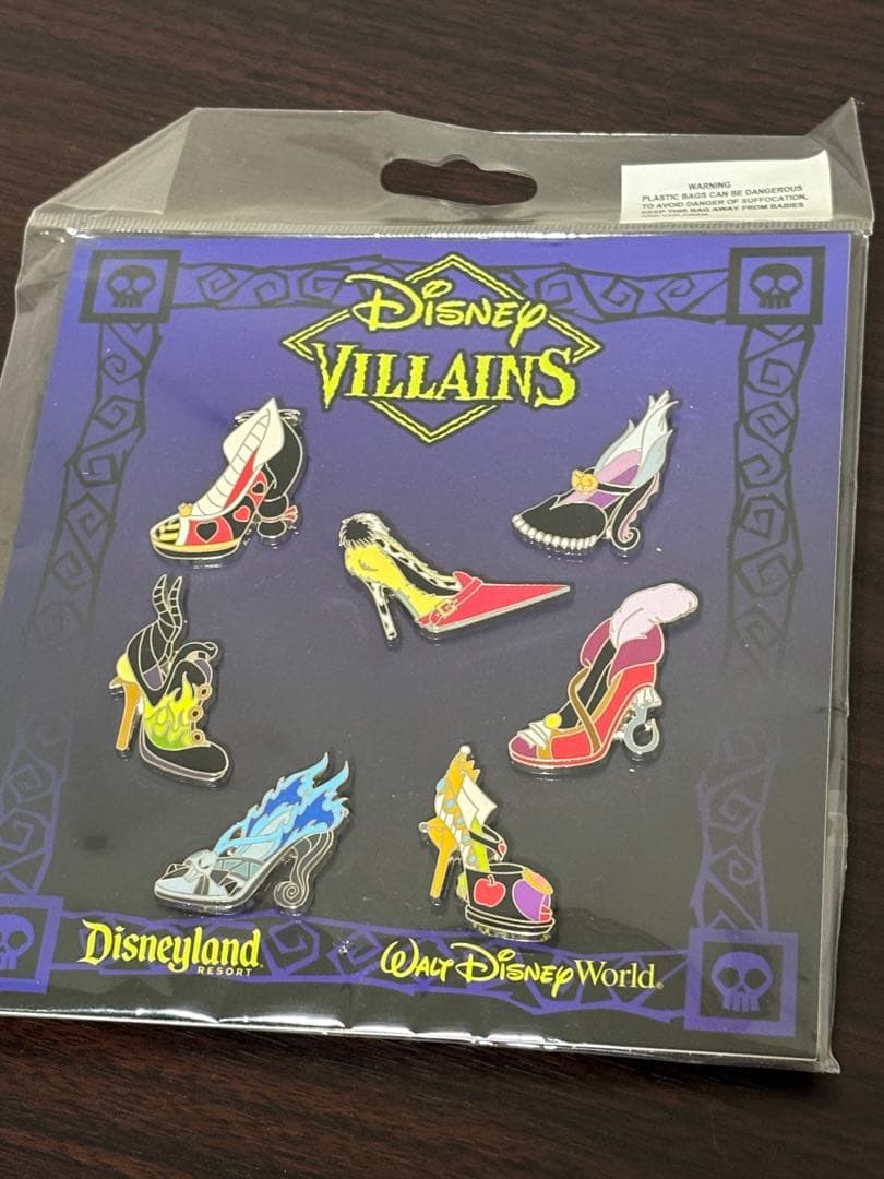 新品未使用　Disney Villains ヒールピンバッジセット 7個入り